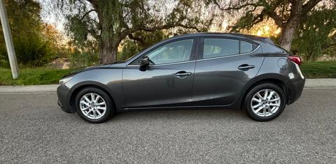 Mazda Mazda3 2015