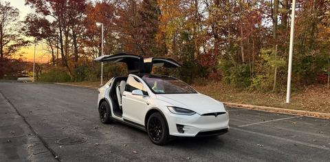 Tesla Model X 2019