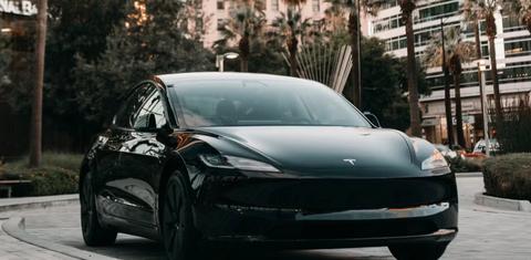 Tesla Model 3 2025