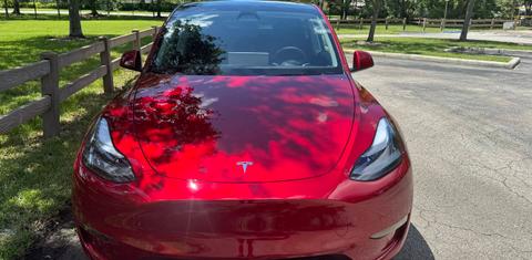Tesla Model Y 2024