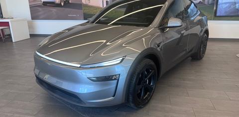 Tesla Model Y 2026