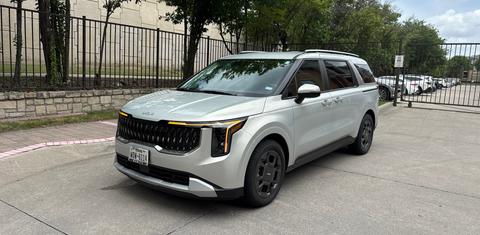Kia Carnival Hybrid 2025