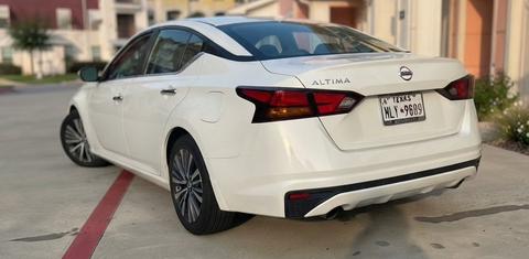 Nissan Altima 2025
