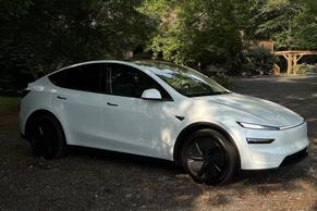 Tesla Model Y 2026 in Elizabeth