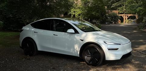 Tesla Model Y 2026