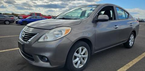 Nissan Versa 2013