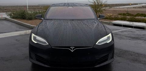 Tesla Model S 2016