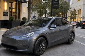 Tesla Model Y 2023 in Stone Mountain