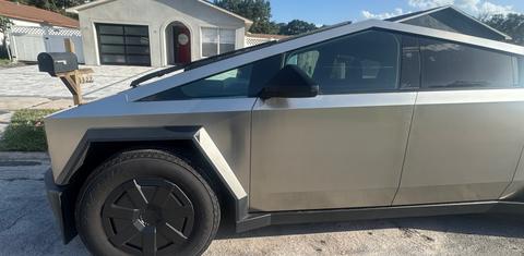 Tesla Cybertruck 2024