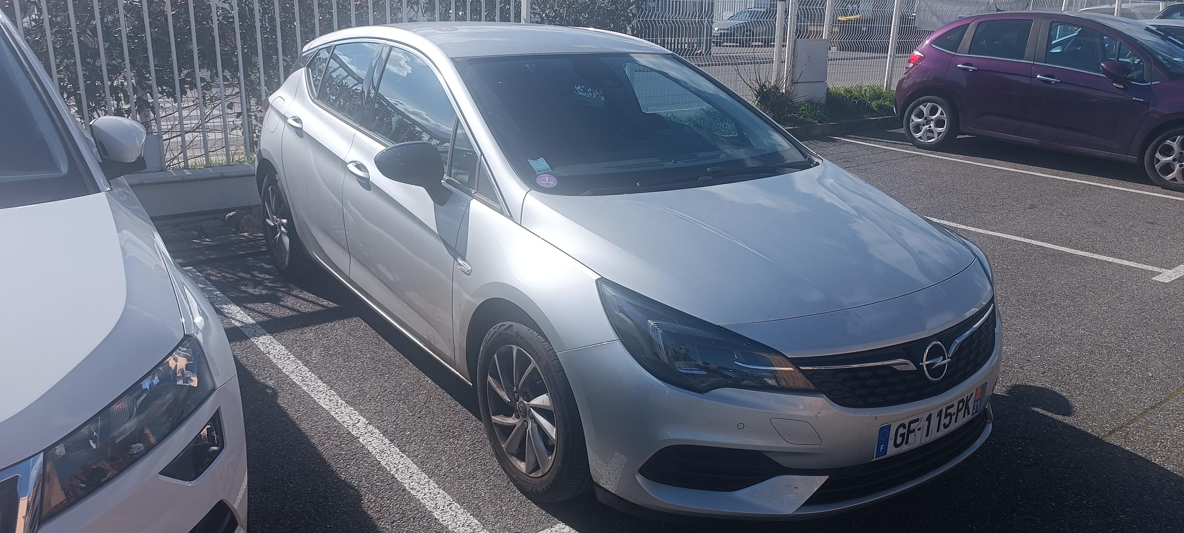 Opel ASTRA 2022 in Toulouse