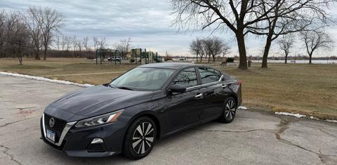 Nissan Altima 2021
