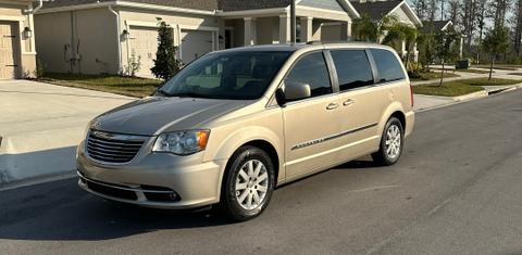 Chrysler Town & Country 2013