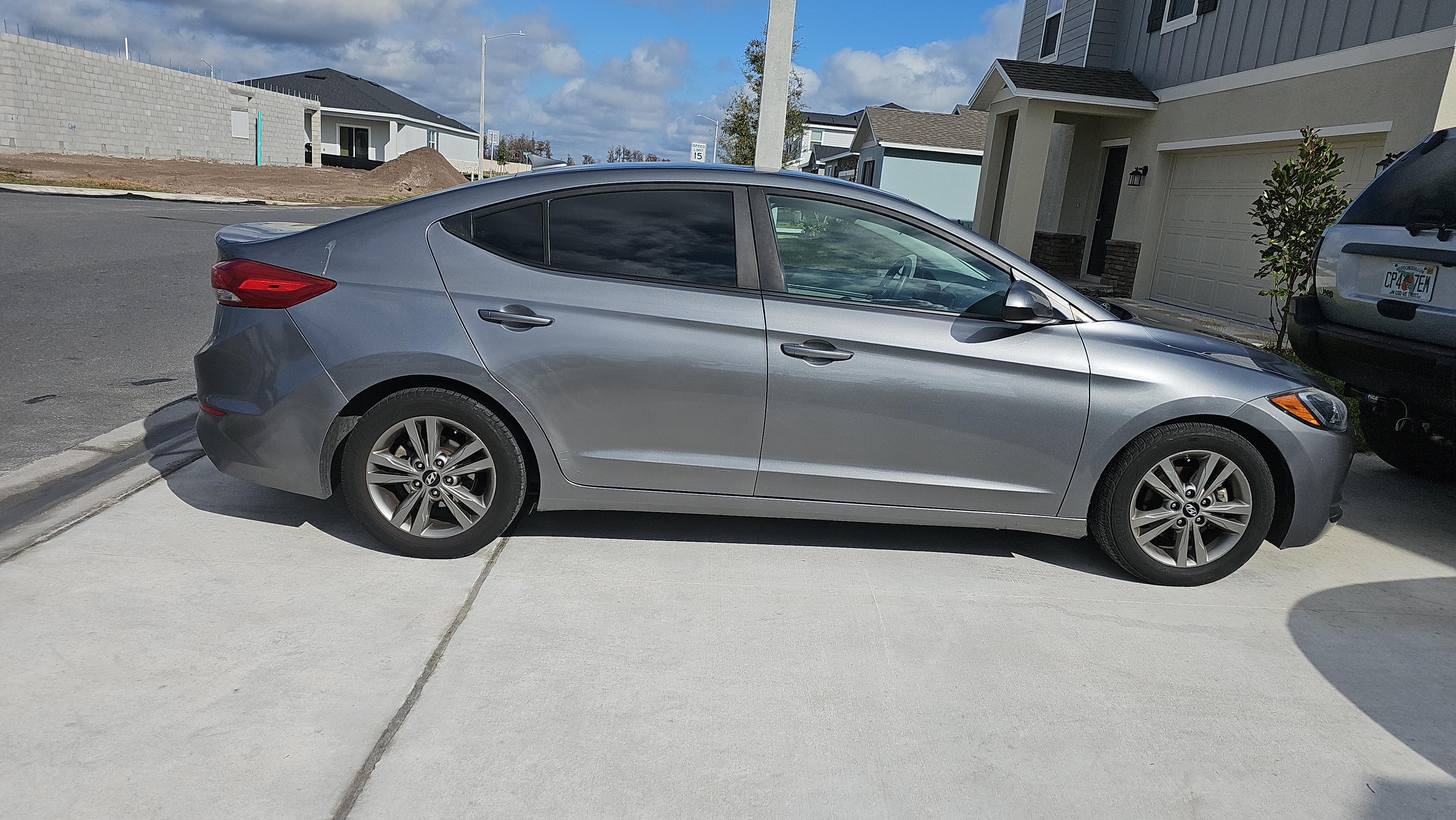 Hyundai Elantra 2018 in 