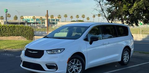 Chrysler Pacifica 2026