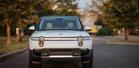 Rivian R1S 2023
