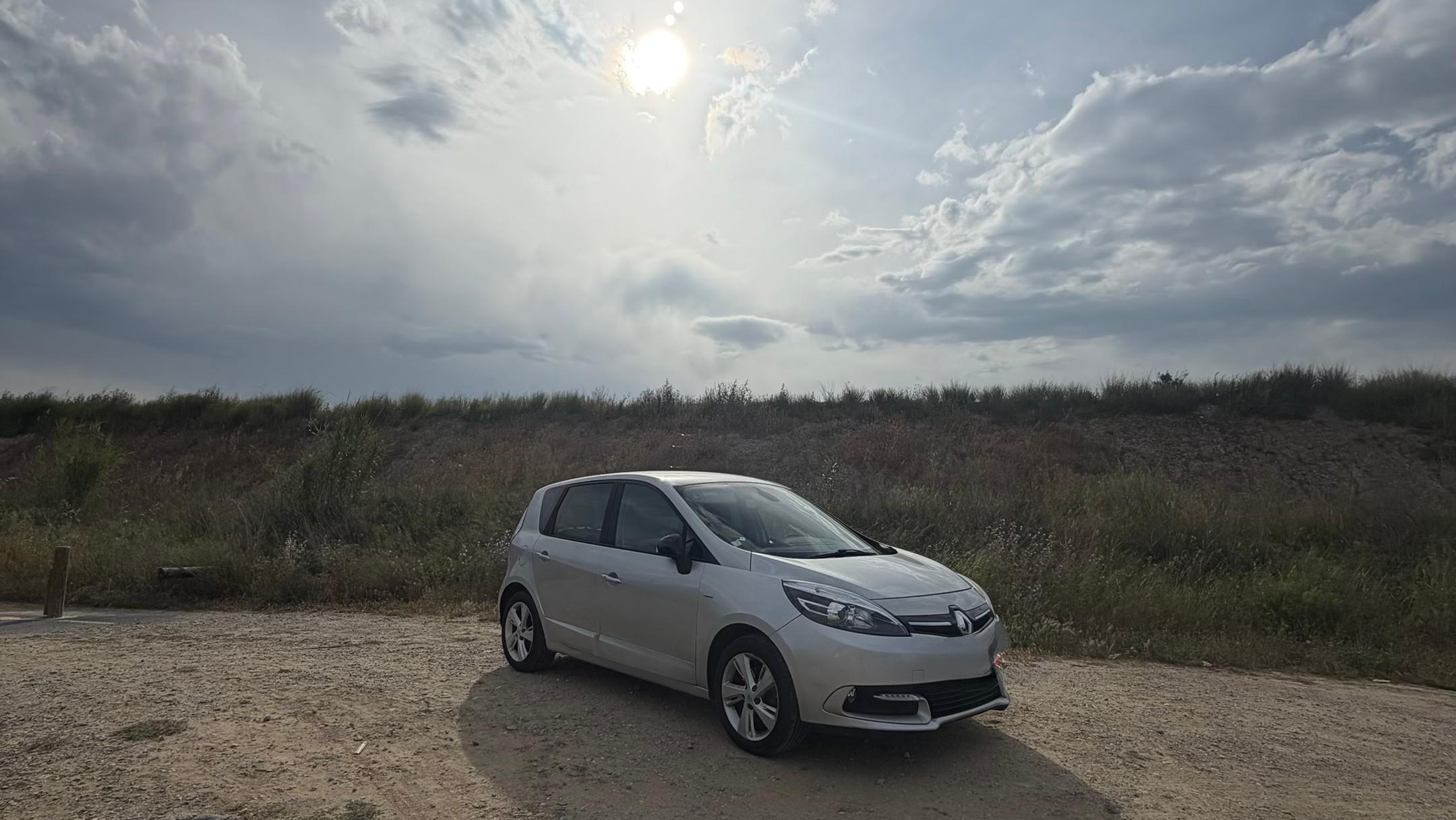 Renault SCENIC III 2015 à Canet-en-roussillon