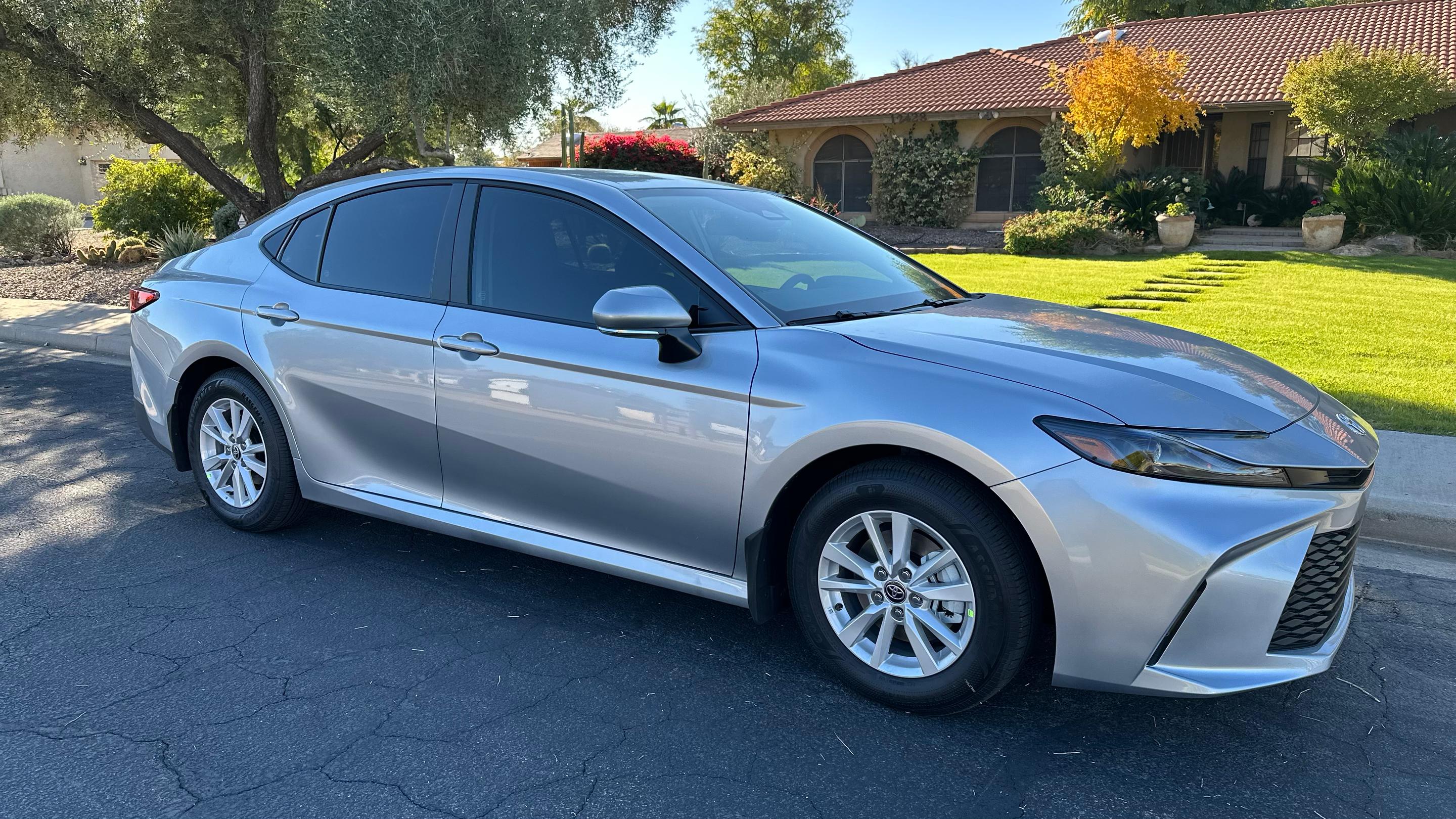 Toyota Camry Hybrid 2026 in Glendale, AZ