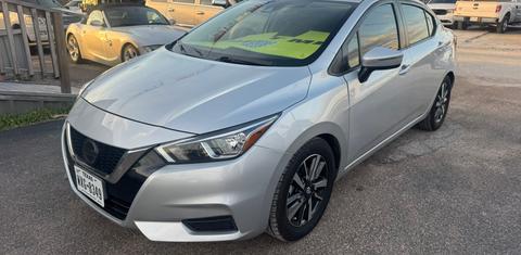 Nissan Versa 2021