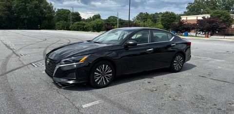 Nissan Altima 2025