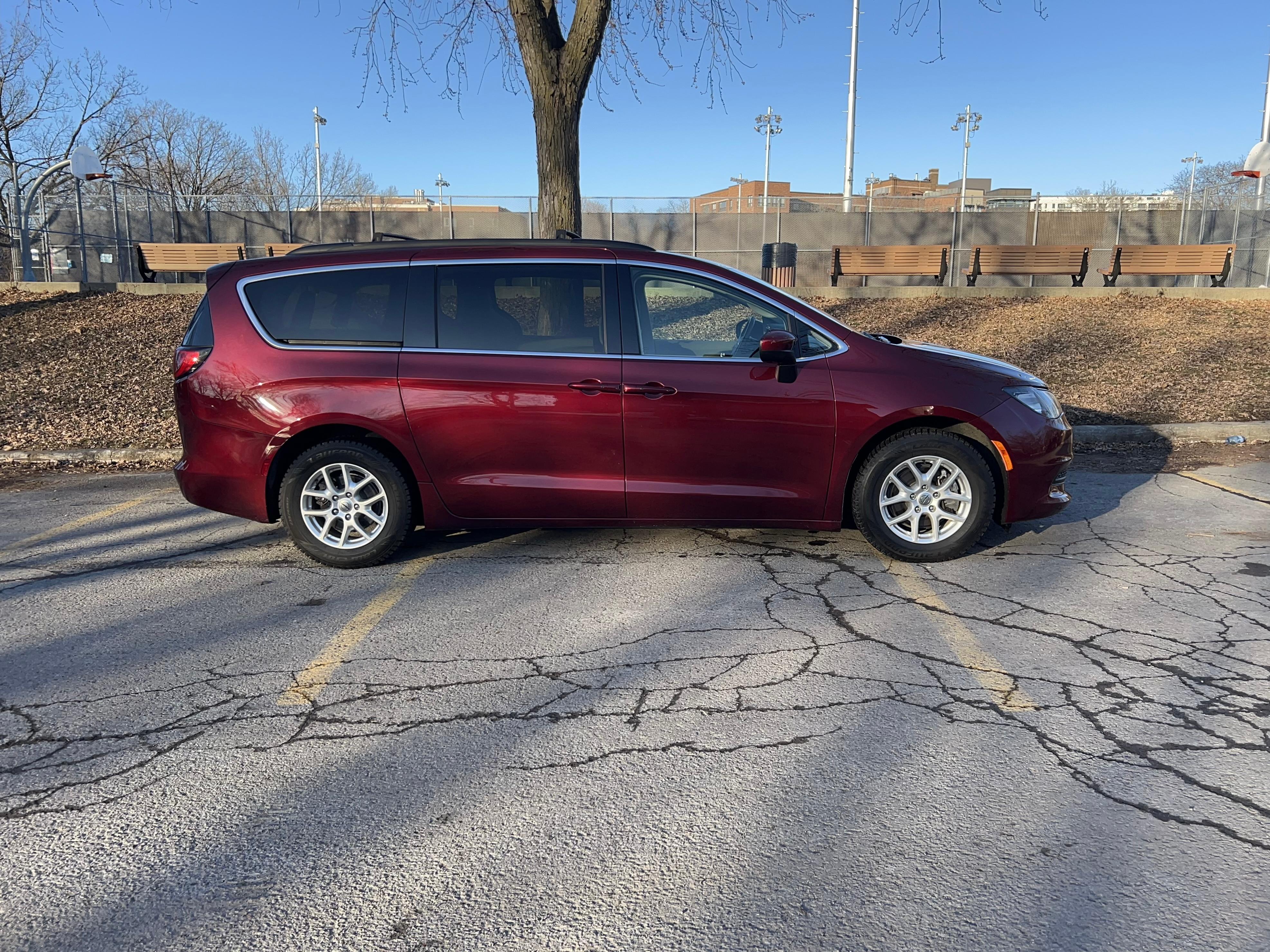 Chrysler Grand Caravan 2021 à 