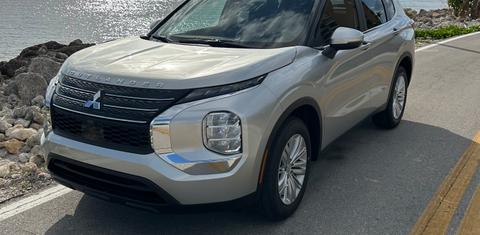 Mitsubishi Outlander 2024