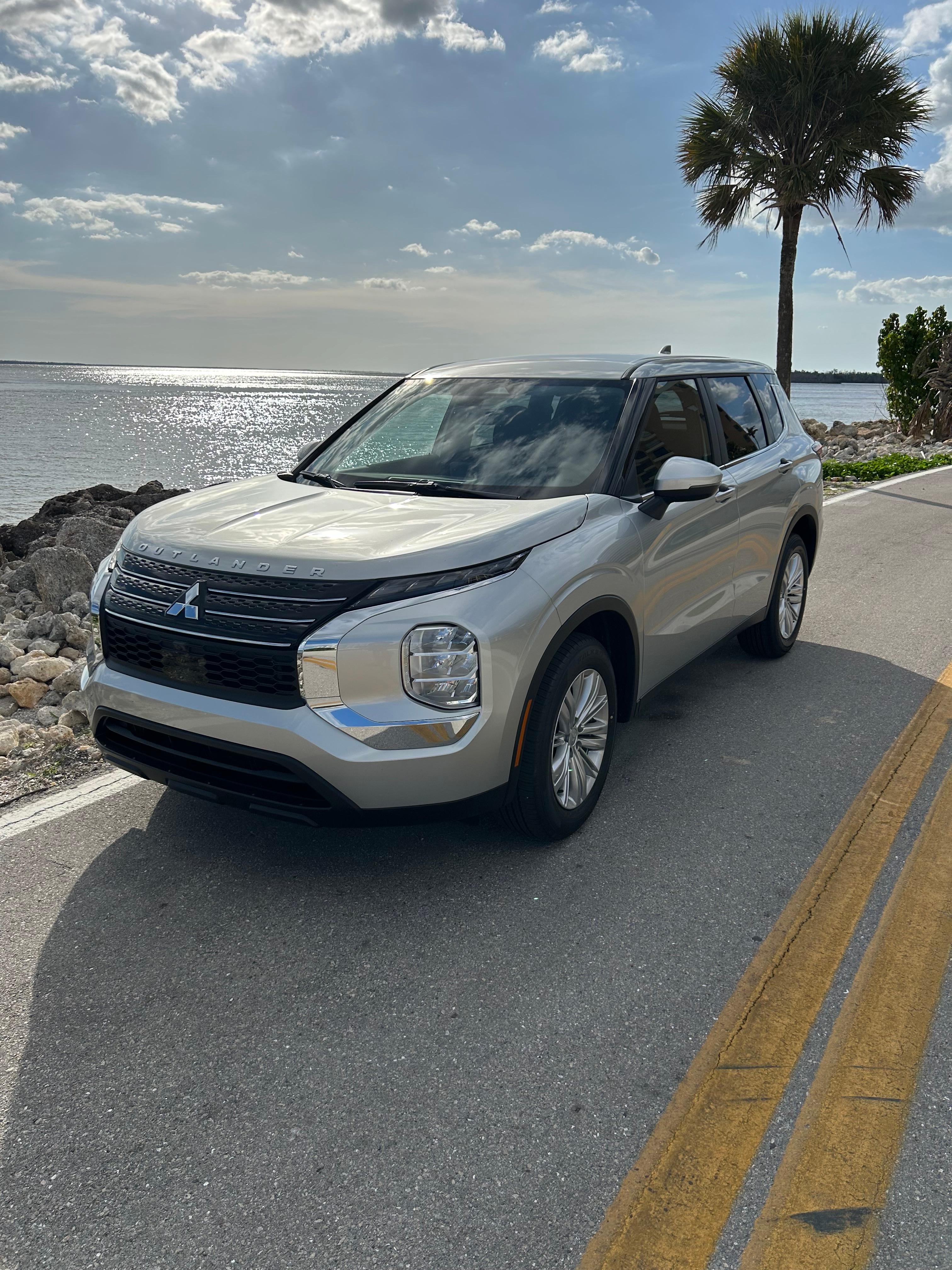 Mitsubishi Outlander 2024 in 