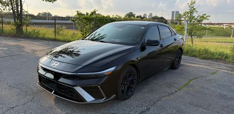 Hyundai Elantra 2025