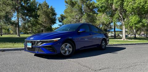 Hyundai Elantra 2024