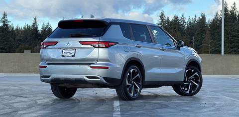 Mitsubishi Outlander 2024
