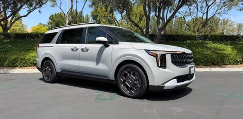 Kia Carnival Hybrid 2026