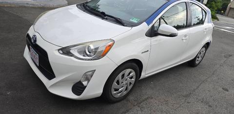 Toyota Prius c 2016