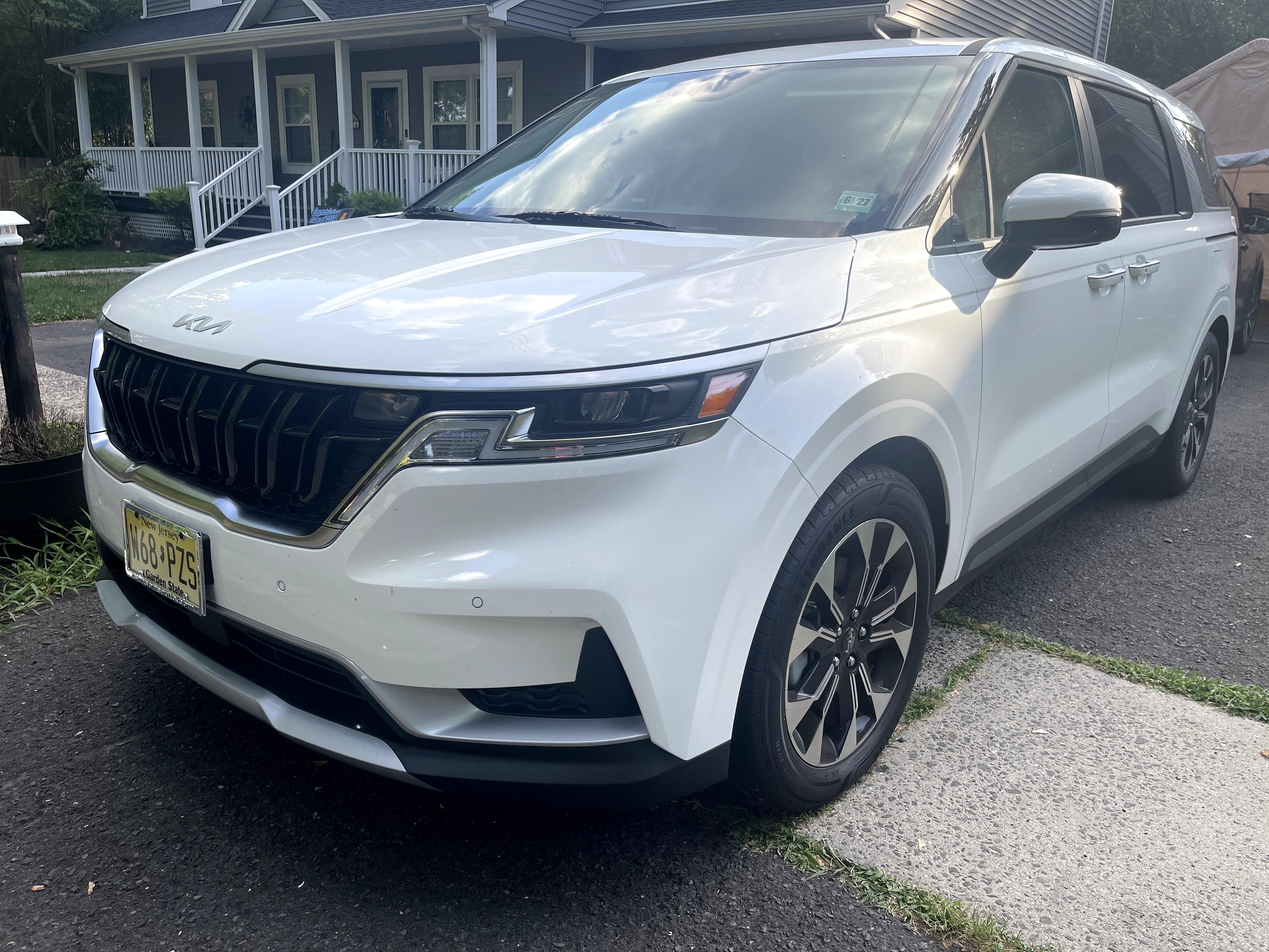 Kia Carnival 2023 in Metuchen, NJ