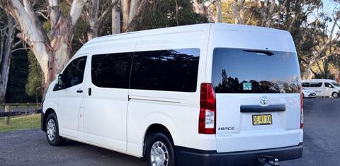 Toyota HIACE 2022