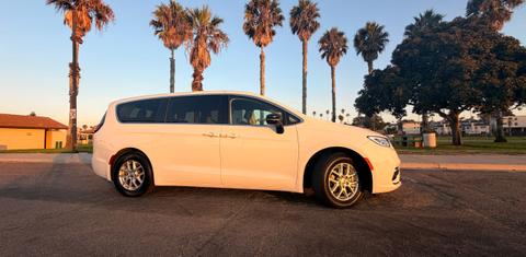 Chrysler Pacifica 2024