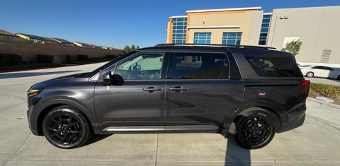 Kia Carnival Hybrid 2025