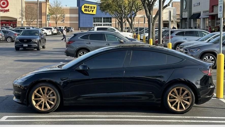Tesla Model 3 2021 in 