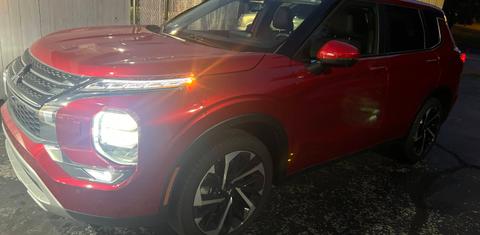Mitsubishi Outlander 2023