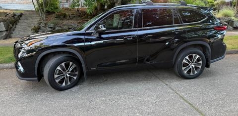 Toyota Highlander Hybrid 2021