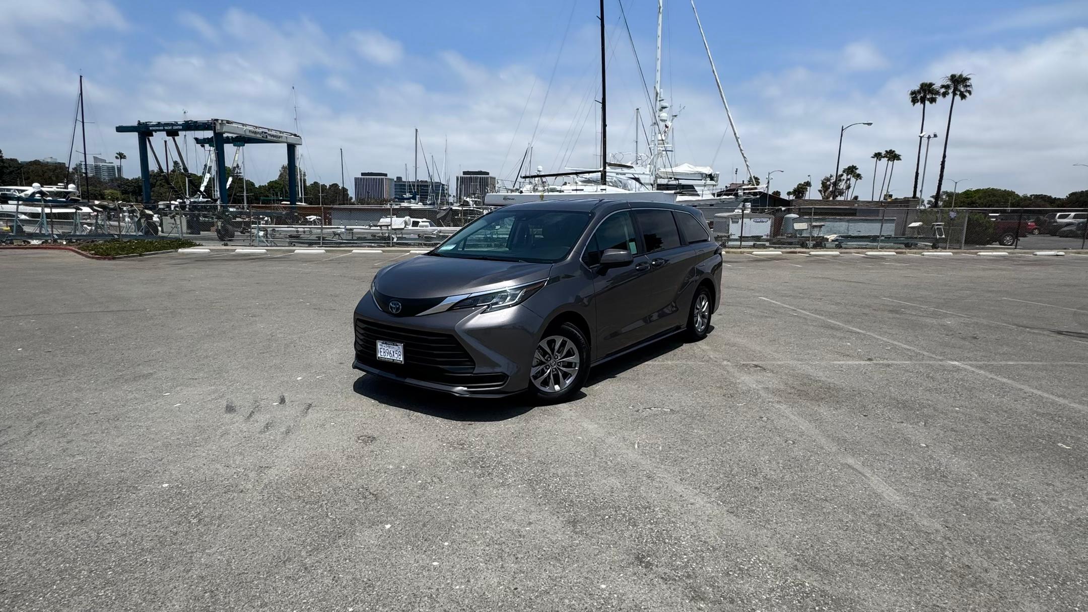 Toyota Sienna 2022 in Inglewood, CA