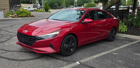 Hyundai Elantra 2023
