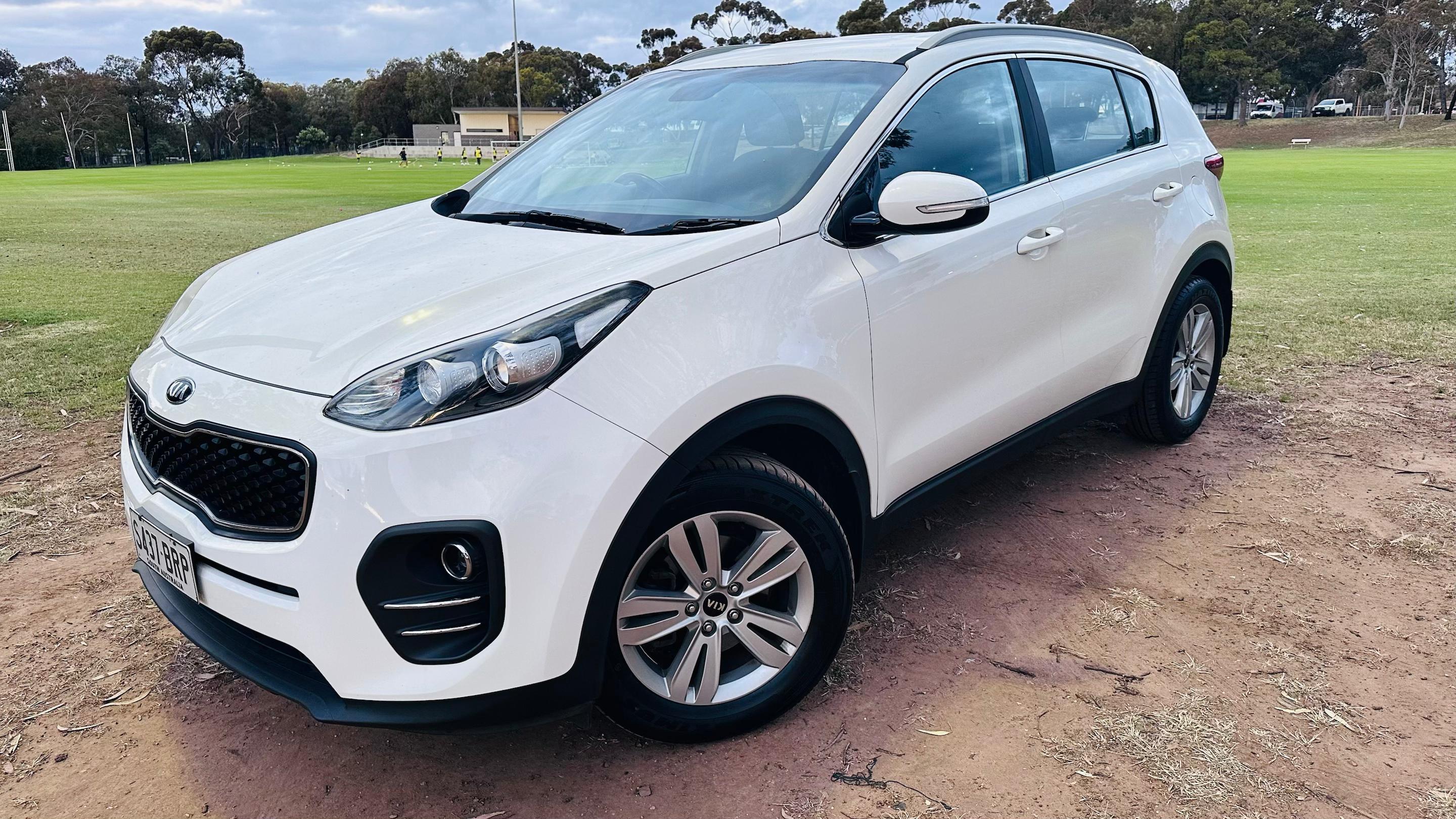 Kia SPORTAGE 2017 in Enfield