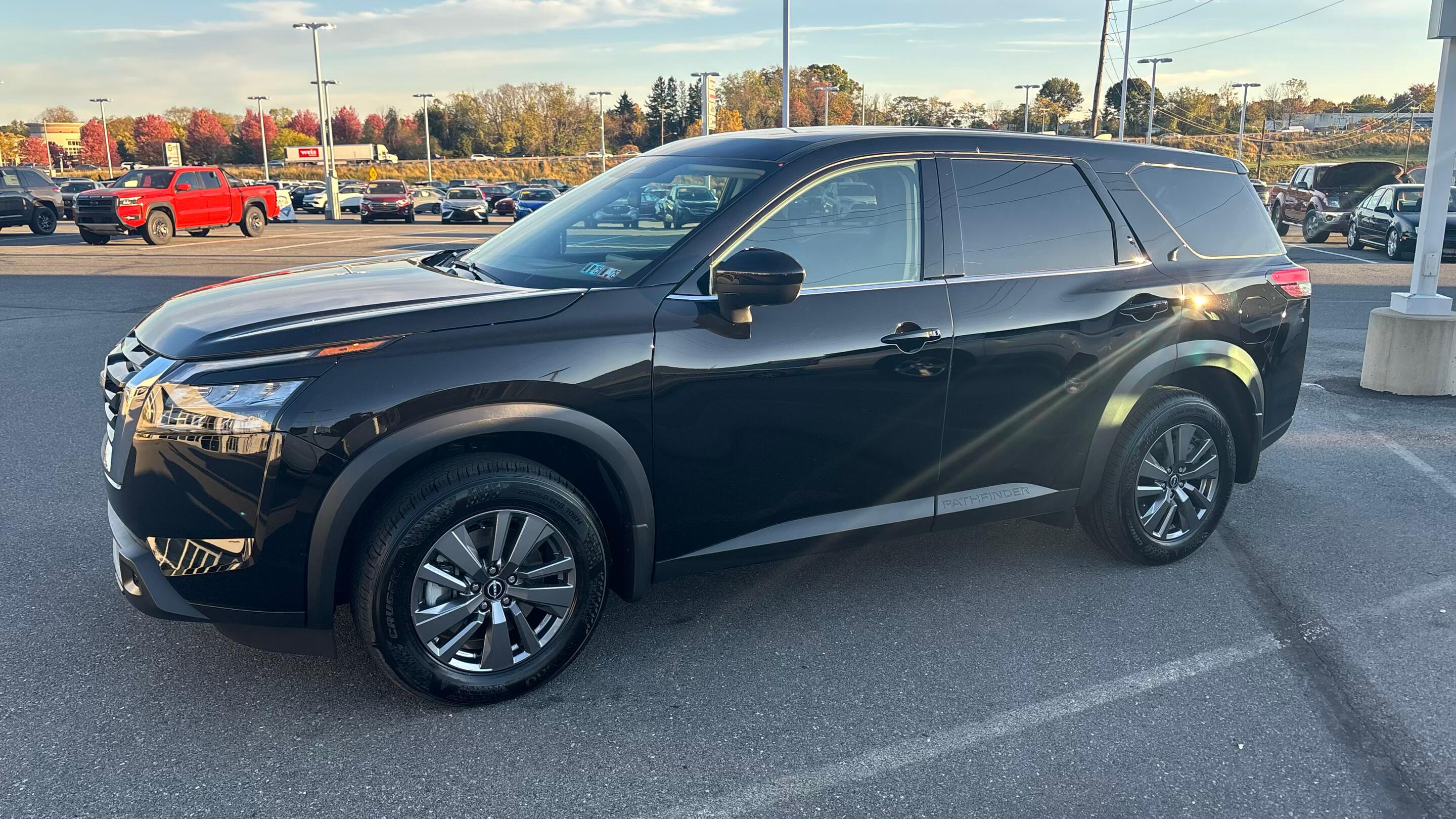 Nissan Pathfinder 2024 in 