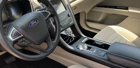 Ford Fusion Hybrid 2019