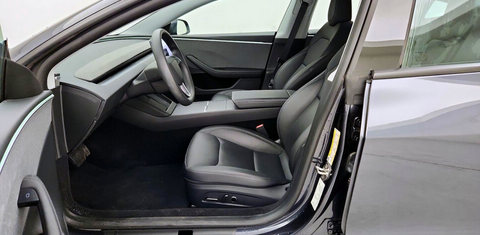 Tesla Model 3 2024