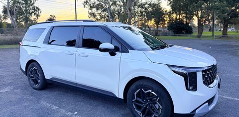 Kia CARNIVAL 2026