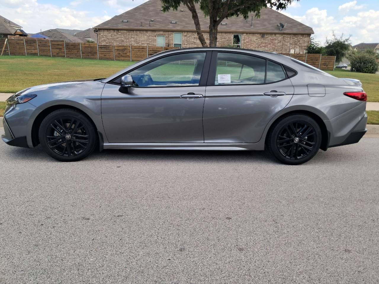 Toyota Camry Hybrid 2025 in Hutto, TX