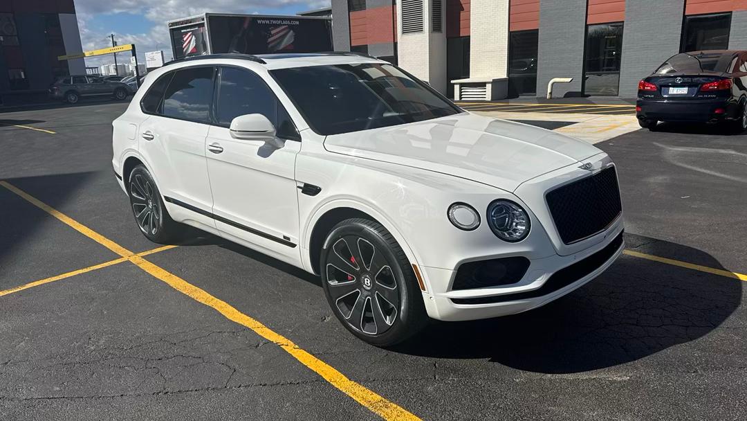 Bentley Bentayga 2020 in Glendale Heights, IL