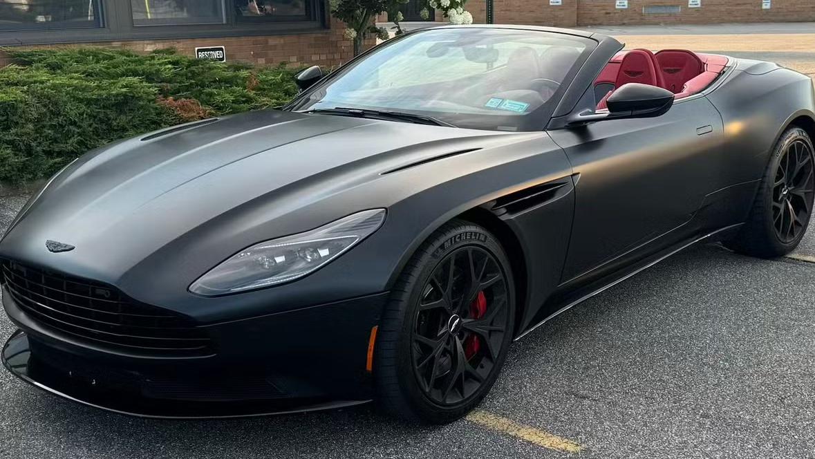Aston Martin DB11 2019 in Jersey City, NJ