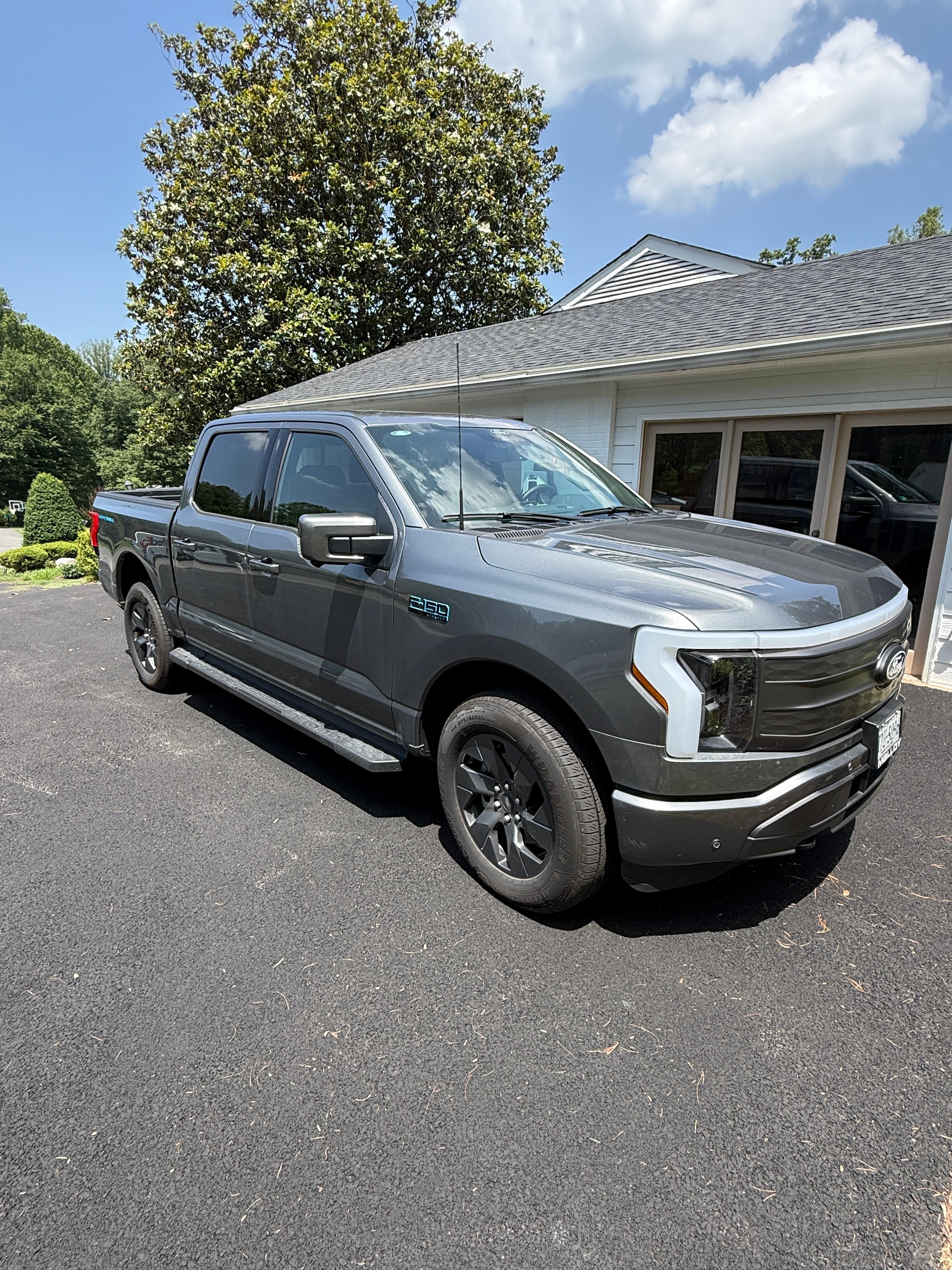 Ford F-150 Lightning 2025 in Fairfax, VA