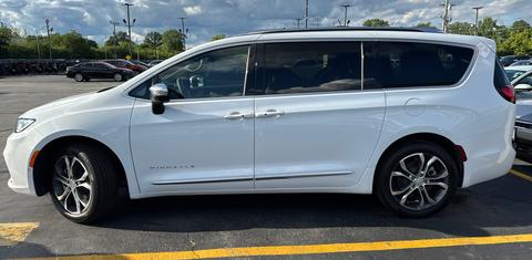 Chrysler Pacifica 2026